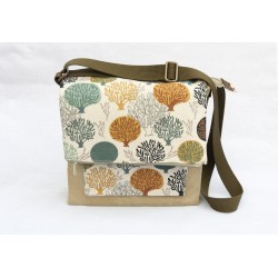 bolso mediano beige arboles